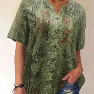 Ladies 1X green print top